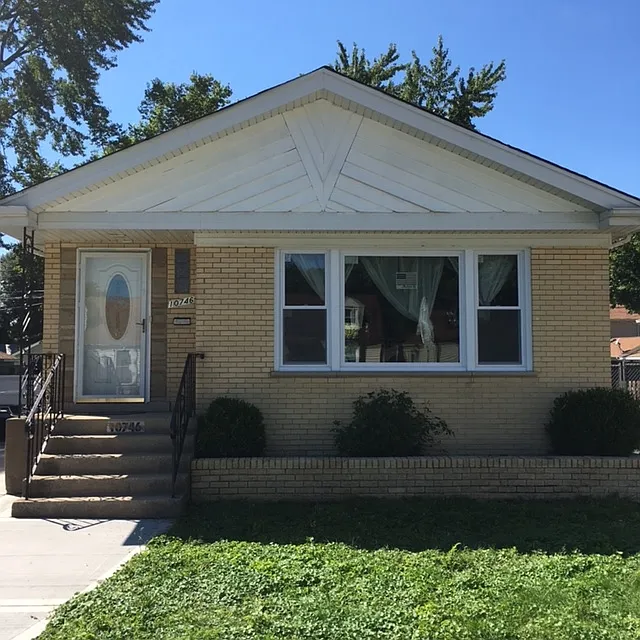 10746 S Kedzie Ave photo 1