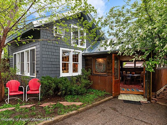 2nd image of 1017 Cooper Ave
