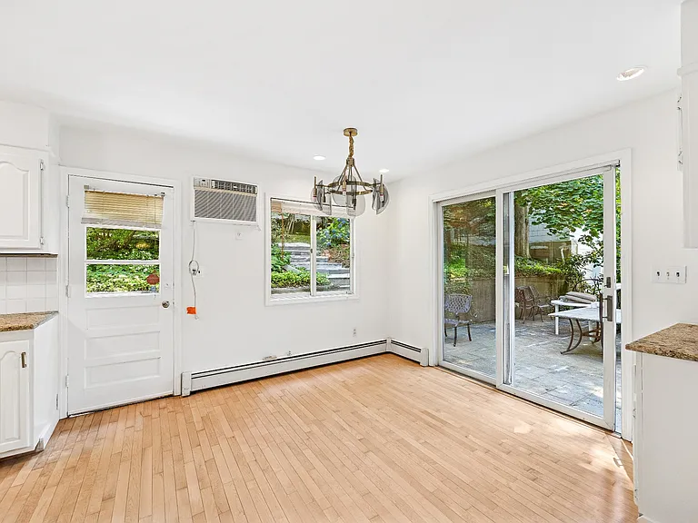 10 River Rd — Photo 9