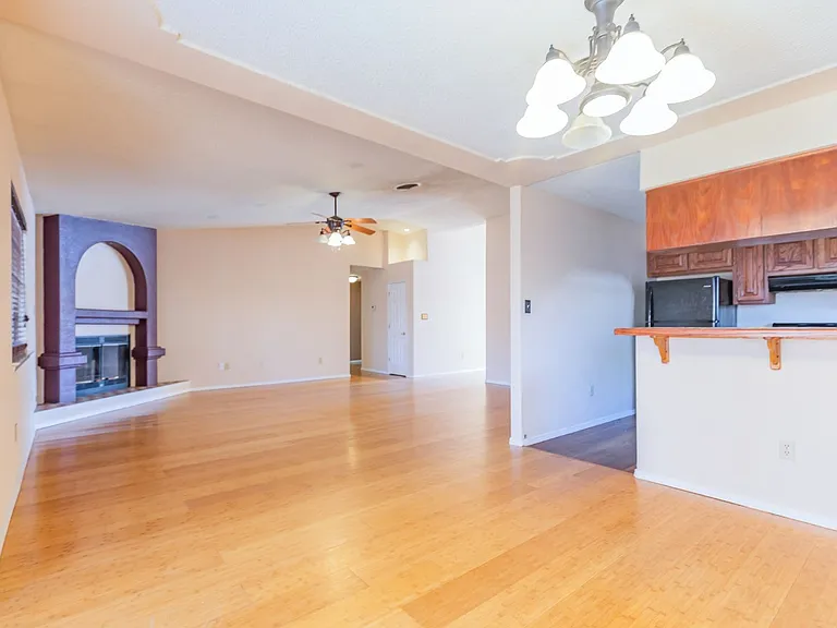 701 Venus Ave — Photo 18