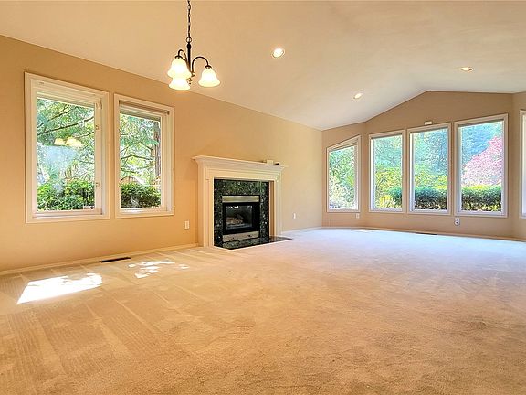 5th image of 2950 Glenwood Drive