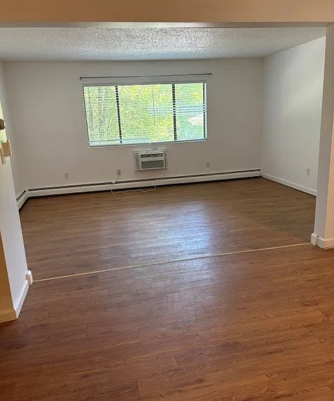 210 Cedar St #17 — Photo 8