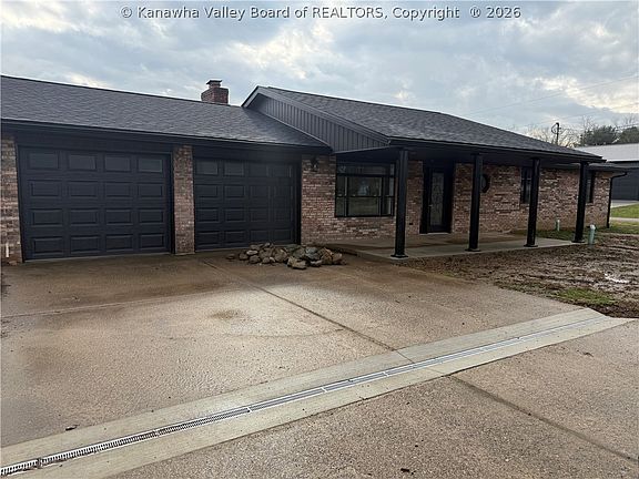 2nd image of 107 Sycamore Dr