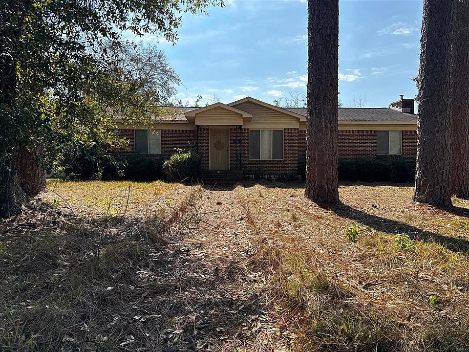 1st image of 415 Myrtlewood Ave
