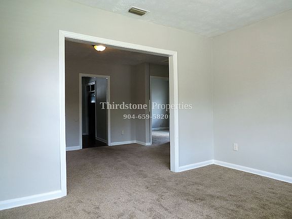 3rd image of 481 E 44th St Unit A