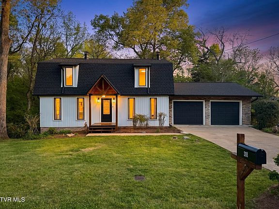 4th image of 308 Castaway Dr