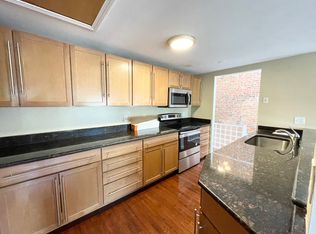 670 Massachusetts Ave #5L, Boston, MA 02118