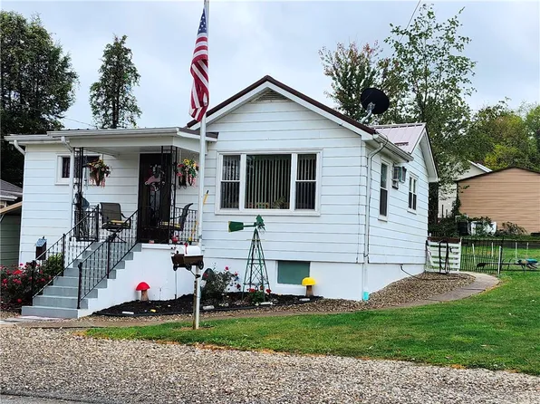 113 Front St, Blairsville, PA 15717