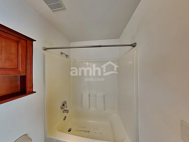 117 E 1875 N — Photo 10