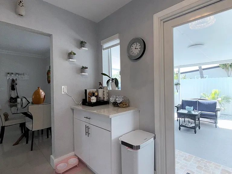 9235 SW 41st St — Photo 38