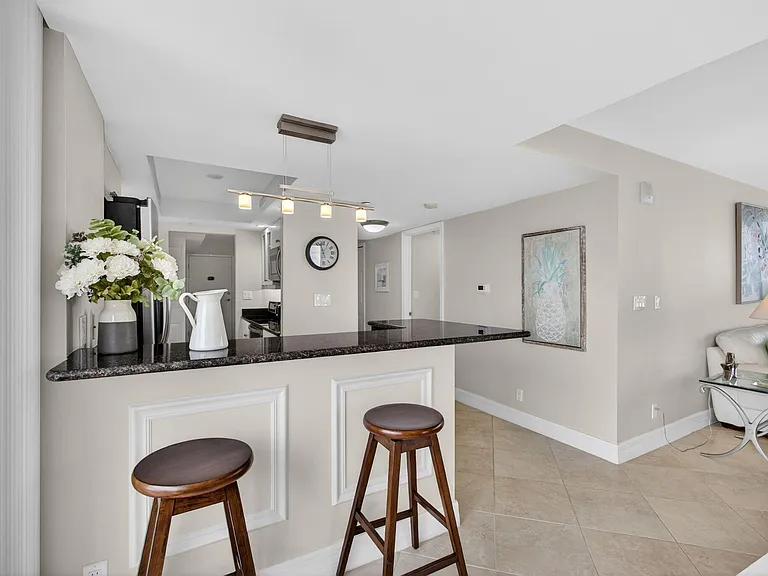3000 N Ocean Dr — Photo 9