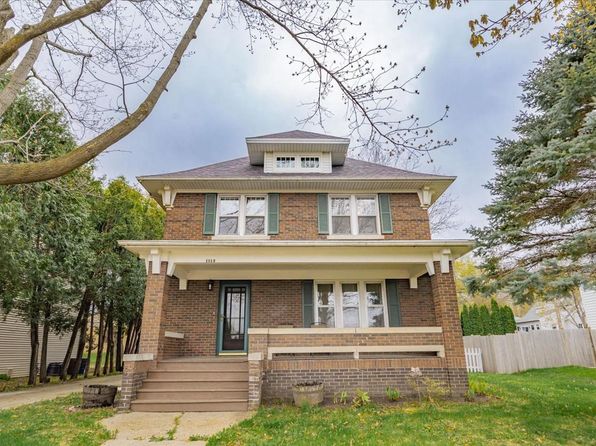 1113 2nd Street, New Glarus, WI 53574