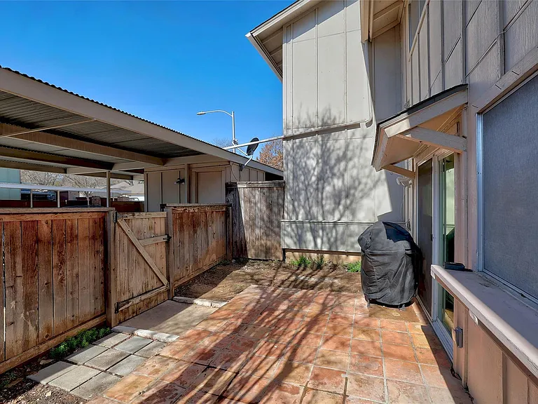 2002 Millay Dr #118 — Photo 25