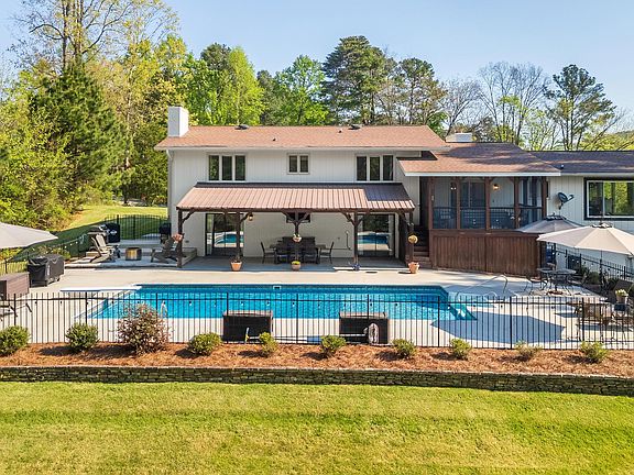 2nd image of 5600 Barrington Country Cir