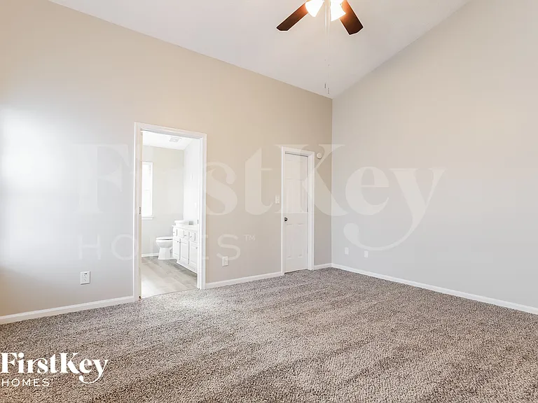 5321 Regency Lake Ct — Photo 8