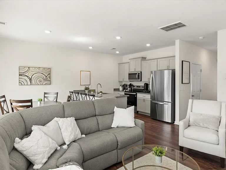 3416 Tyee Crossing Way #3416 — Photo 4