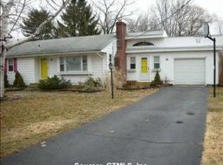 29 Orchard Rd, Farmington, CT 06032