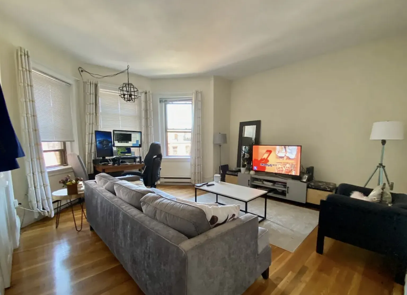 1 bed, 600 sqft, $2,995 — Photo 1