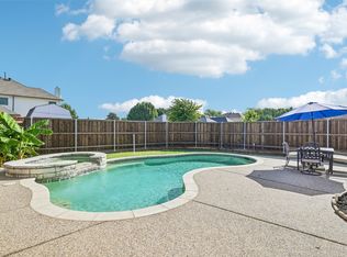 3901 Rolling Hills Dr, Plano, TX 75025