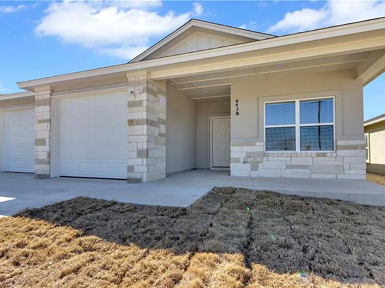 643 County Road 306 — Photo 1