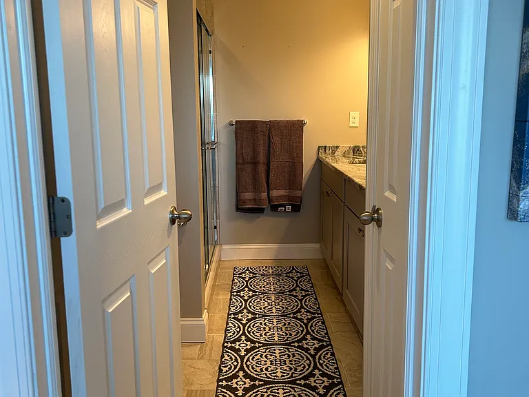 2443 Asbury Ave #TOP — Photo 5