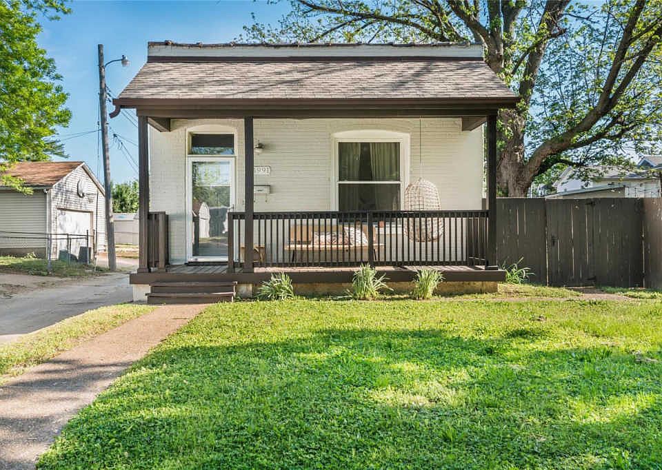 1st image of 4991 Magnolia Ave
