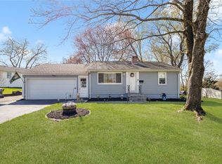 8 Pond St, Bellingham, MA 02019