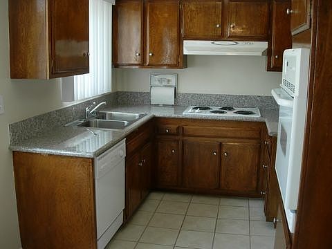 2nd image of 1818 Ramona Ave APT 305
