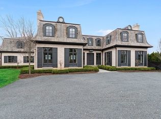 320 S Green Bay Rd, Lake Forest, IL 60045