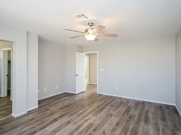 8860 Ashley Park Ave — Photo 8