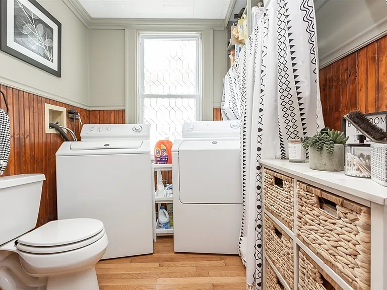 256 Maple St #1 — Photo 5
