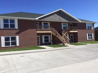 3840 Faraon St #2E, Saint Joseph, MO 64506