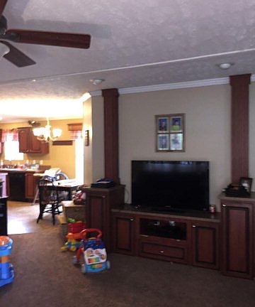 4th image of 250 Carter Ave