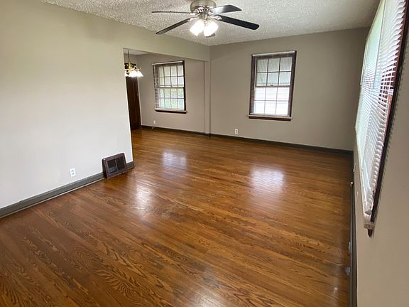4th image of 10172 Cabot Dr