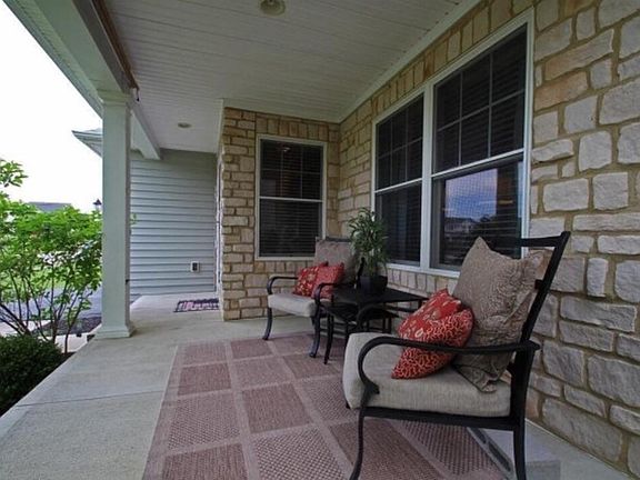 5th image of 8854 Emerald Hill Dr