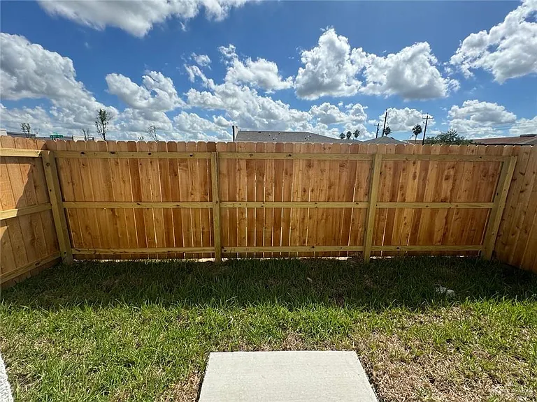 4305 Walnut Ave #5 — Photo 8