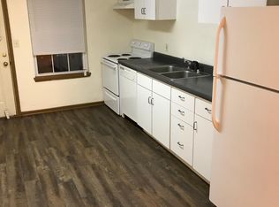 711 Deerbrook Cir APT A, Knob Noster, MO 65336