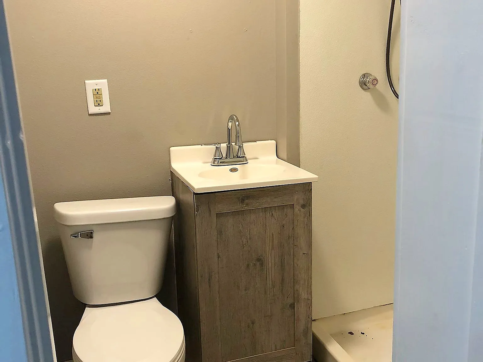 335 N 1st Street Council Bluffs, IA 51503 - 1 — Photo 4