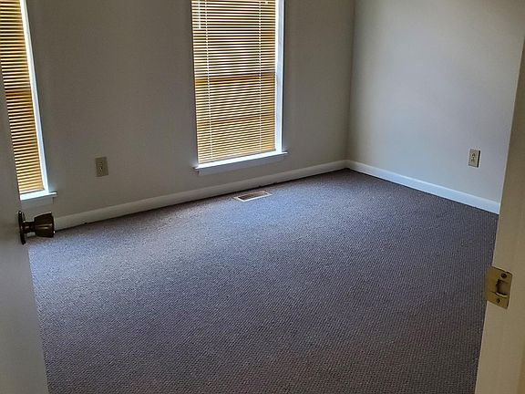 5th image of 2079 Marinawoods Dr SE