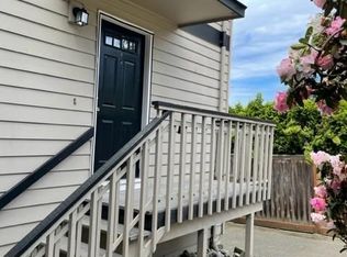 19501 80th Ave W APT C, Edmonds, WA 98026