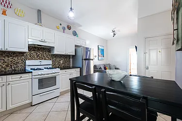 Rented by Apple Realty Group Corp