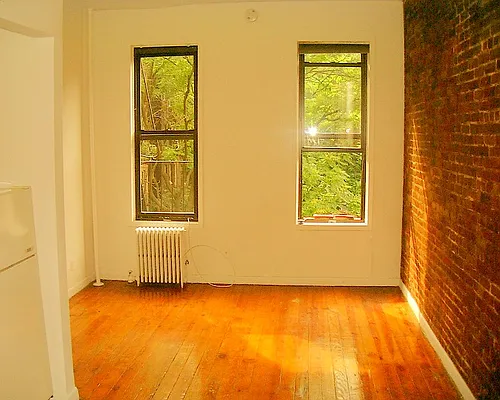 Rented by Chartwell Forest Hills Realty | media 14