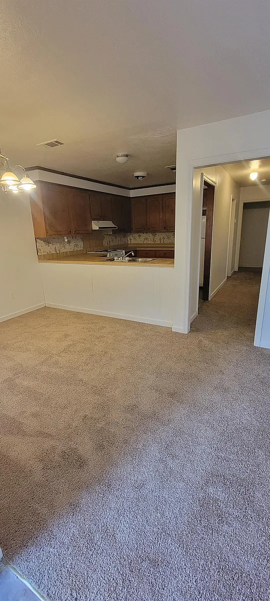 Building Photo - 117 Crestwood Cv #B