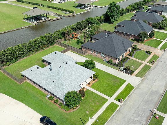 5th image of 333 Tulip Dr