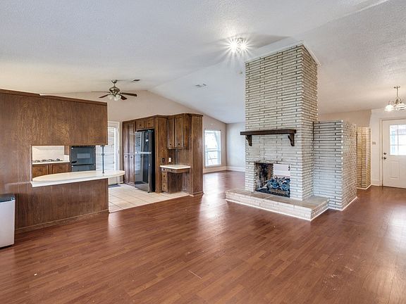 4th image of 3406 Halifax Dr