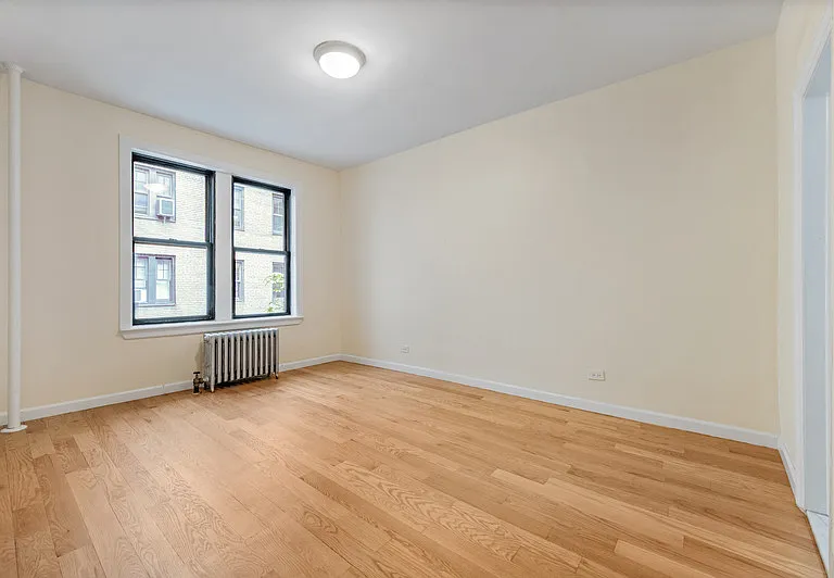 218 W 10th St #2F — Photo 6