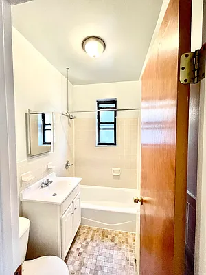 Rented by Pear NYC LLC | media 33