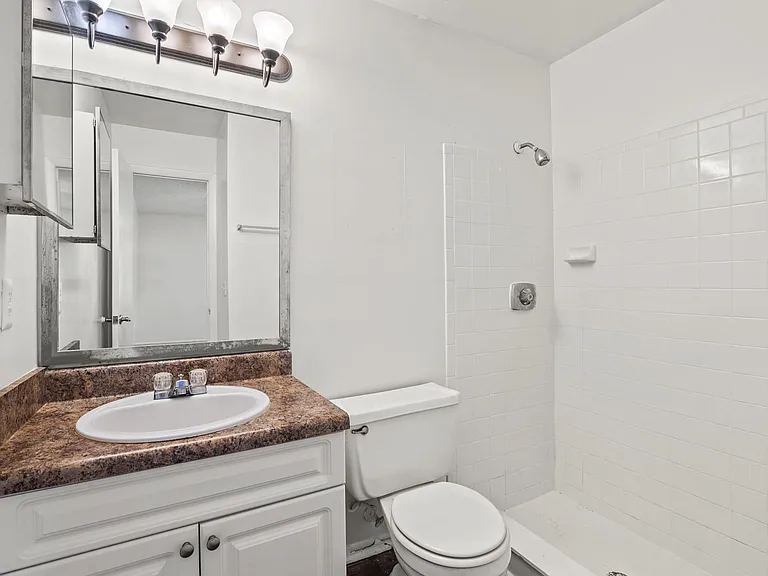 Metro Village Apartments — Photo 7