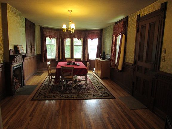 2nd image of 311 Church St