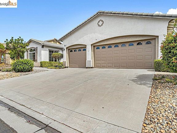 5th image of 931 Suntan Ln